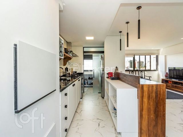 Apartamento com 89m², 2 dormitórios, 1 suíte, 2 vagas, Menino Deus em Porto Alegre