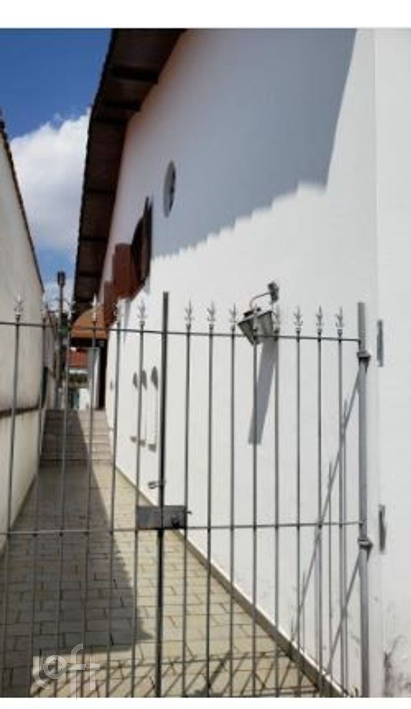 Casa à venda com 6 quartos, 300m² - Foto 4