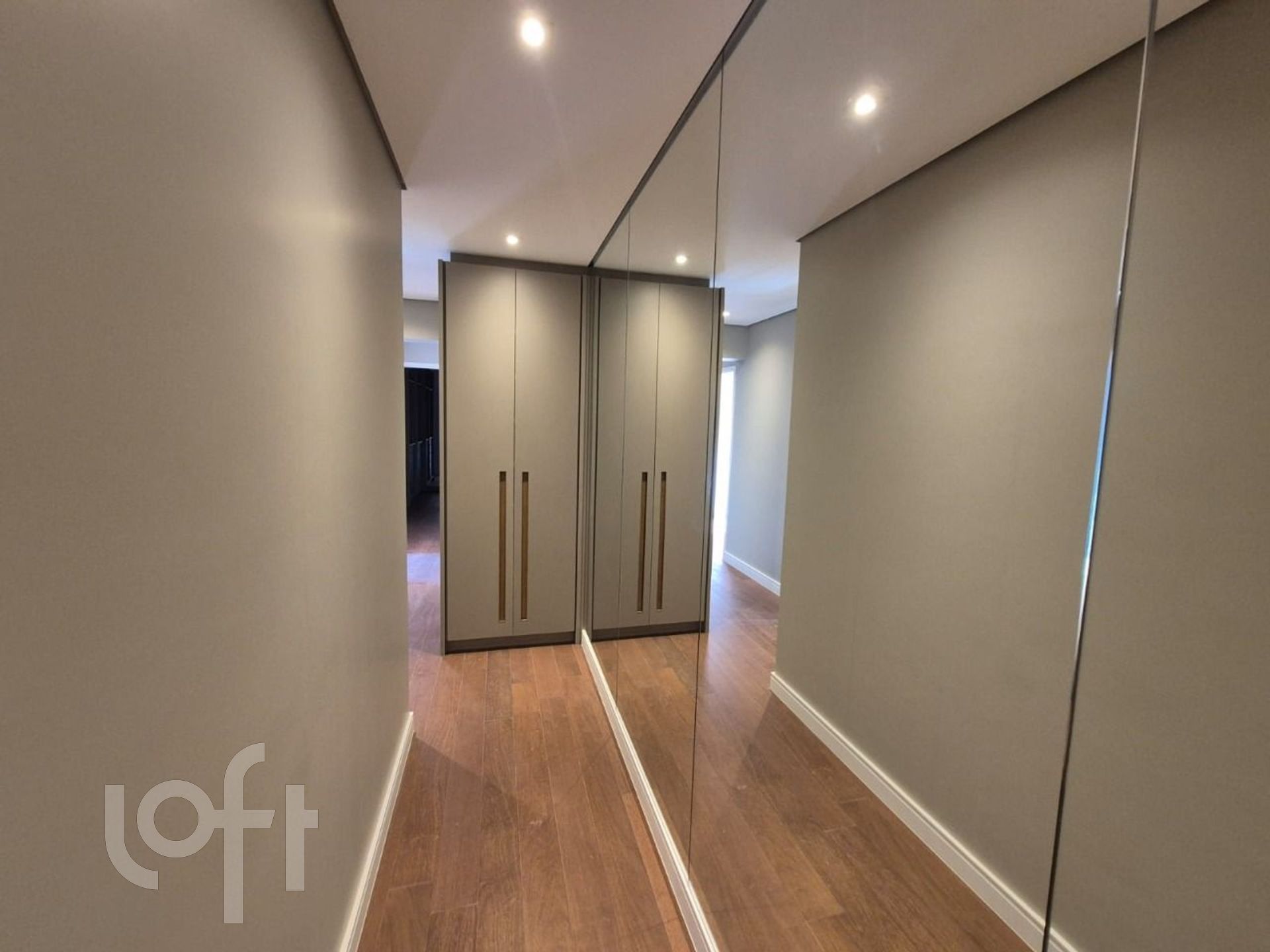 Apartamento à venda com 3 quartos, 226m² - Foto 29