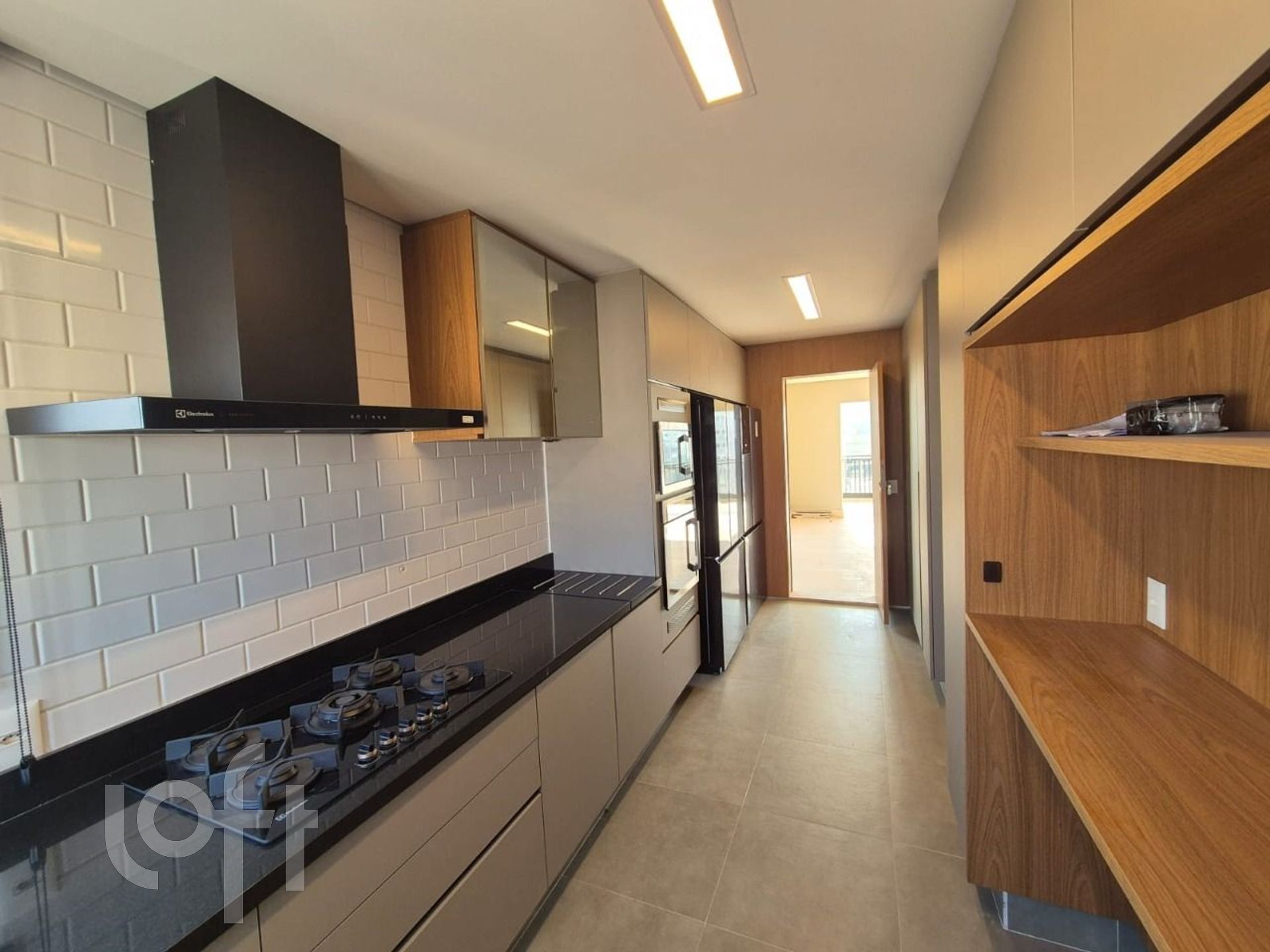 Apartamento à venda com 3 quartos, 226m² - Foto 16