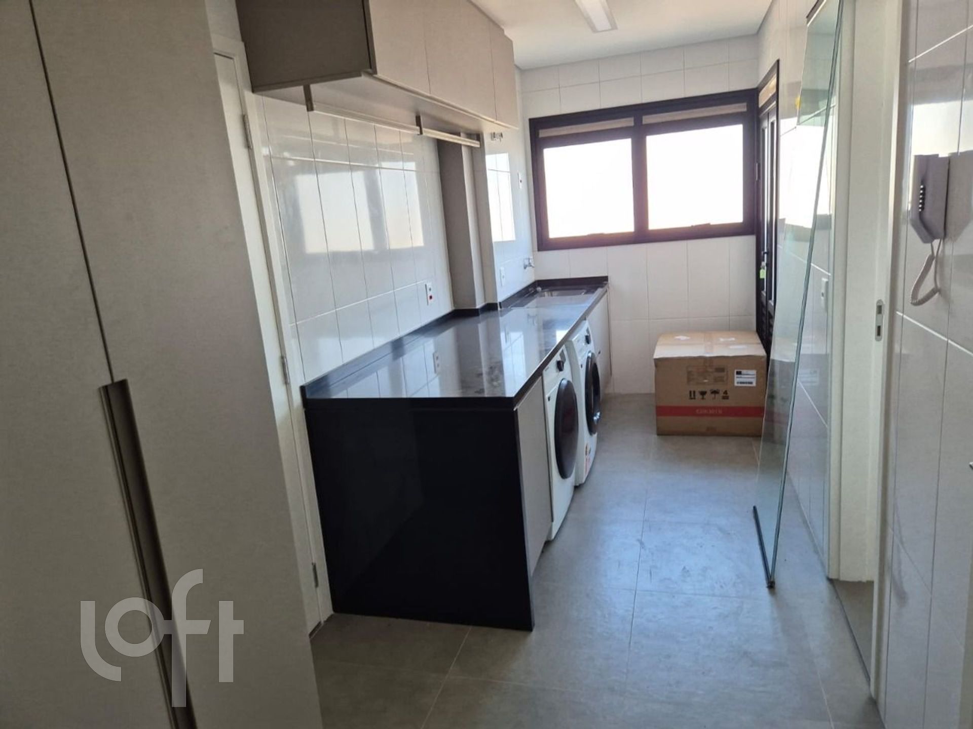 Apartamento à venda com 3 quartos, 226m² - Foto 19