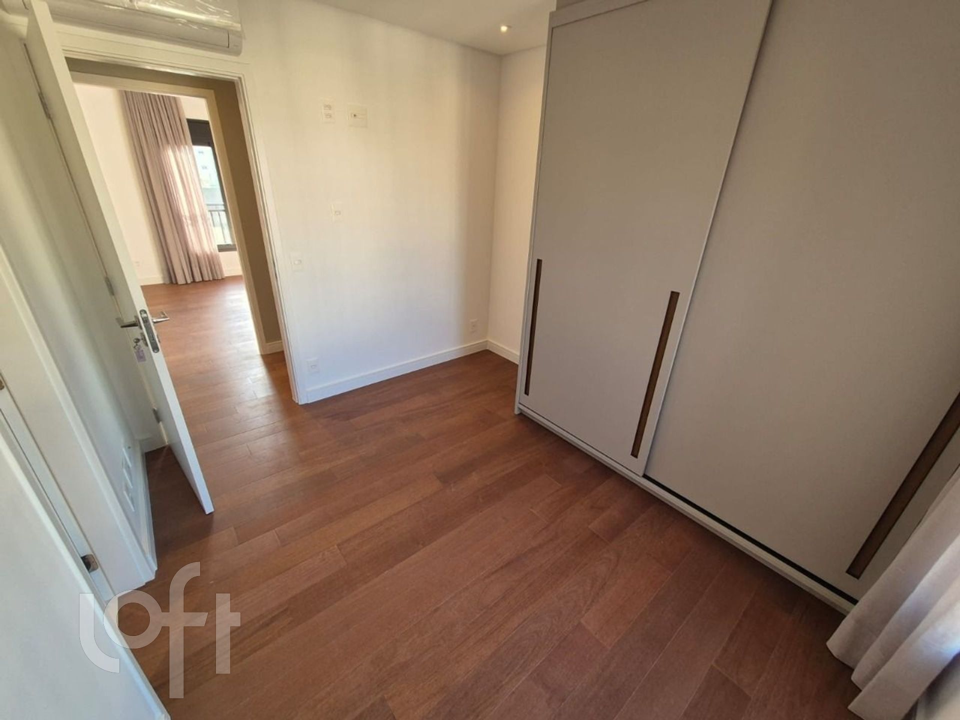 Apartamento à venda com 3 quartos, 226m² - Foto 34