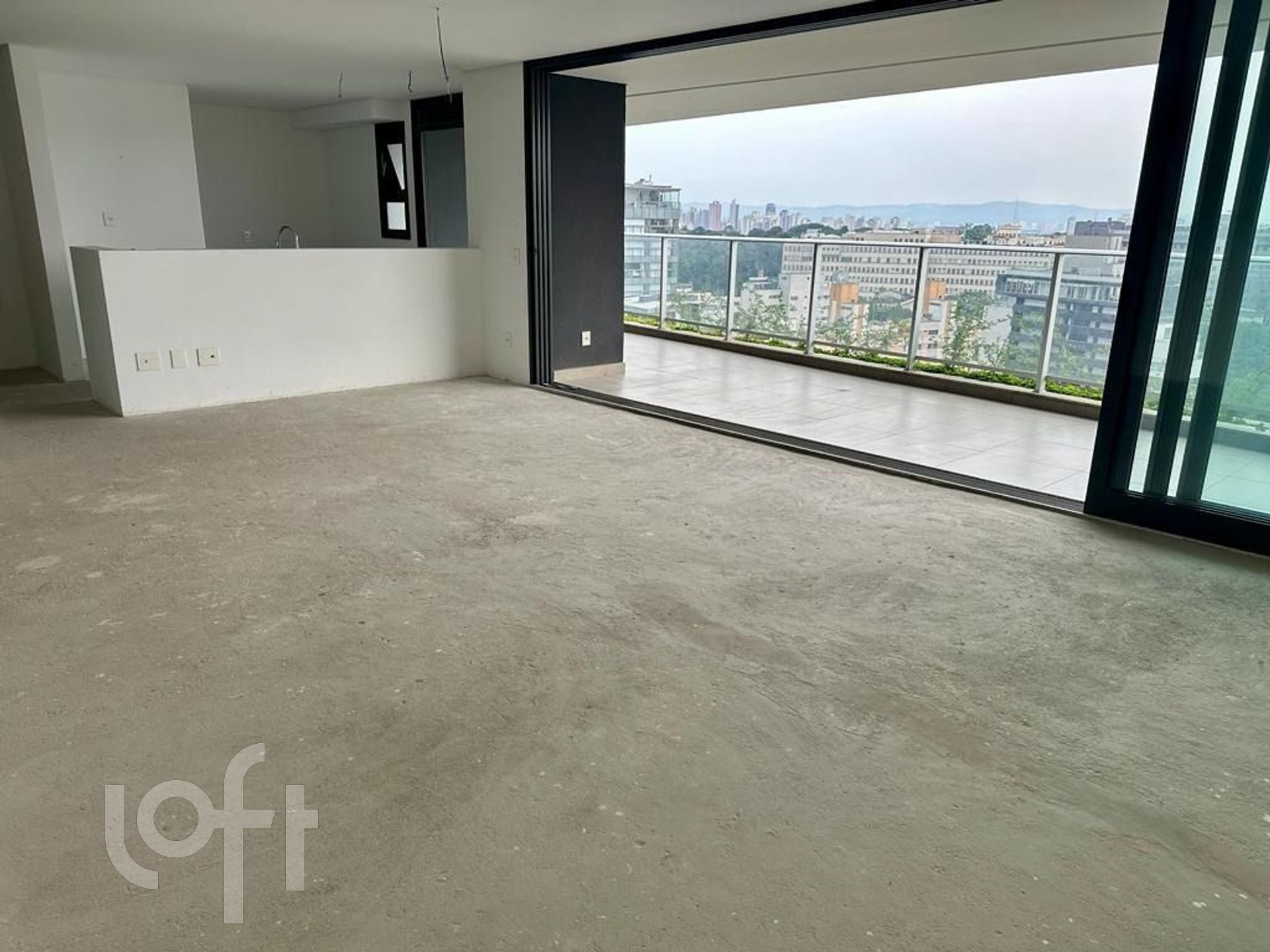 Apartamento à venda com 3 quartos, 196m² - Foto 4