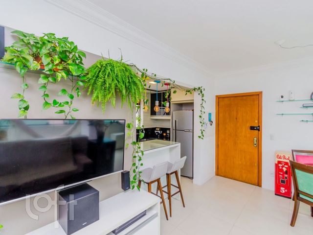 Apartamento com 78m², 2 dormitórios, 1 suíte, 1 vaga, Santa Cecília em Porto Alegre