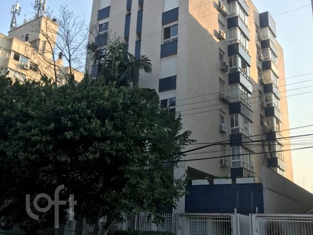 Apartamento com 64m², 2 dormitórios, 1 suíte, 2 vagas, Higienópolis em Porto Alegre
