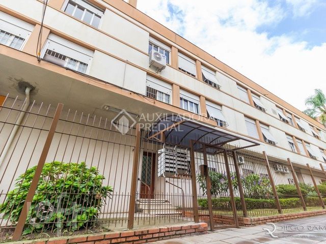 Apartamento com 101m², 3 dormitórios, 1 vaga, Menino Deus em Porto Alegre