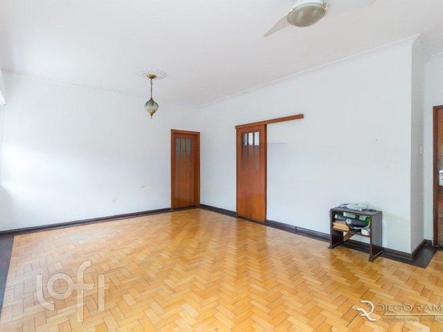 Apartamento com 101m², 3 dormitórios, 1 vaga, Menino Deus em Porto Alegre