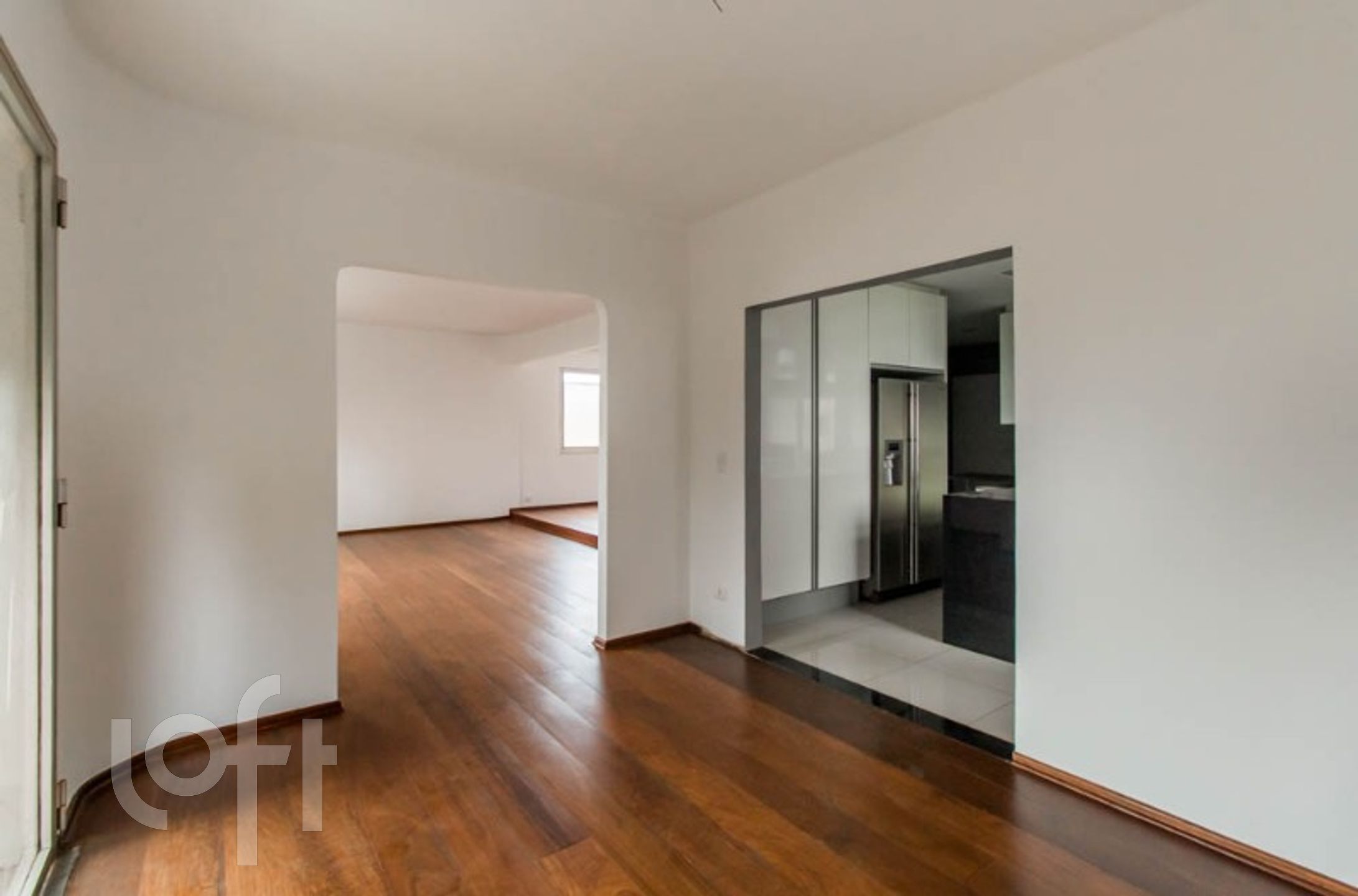 Apartamento à venda com 3 quartos, 180m² - Foto 8