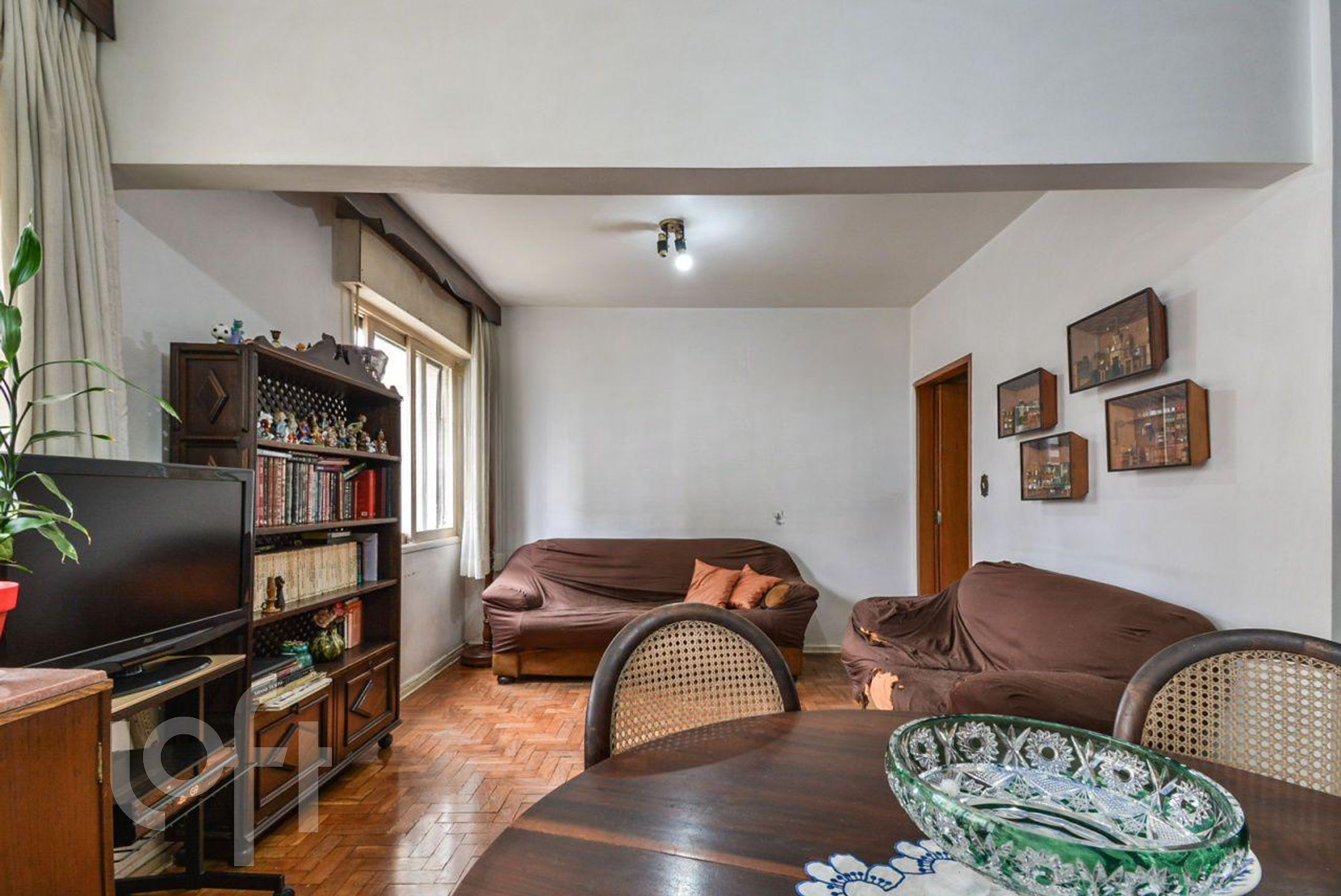 Apartamento à venda com 2 quartos, 105m² - Foto 2