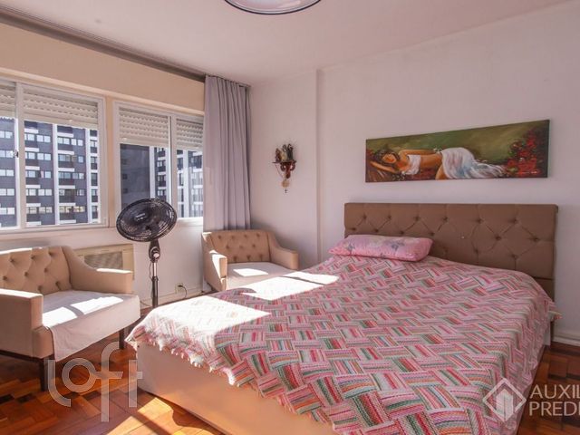 Apartamento com 100m², 3 dormitórios, Rio Branco em Porto Alegre