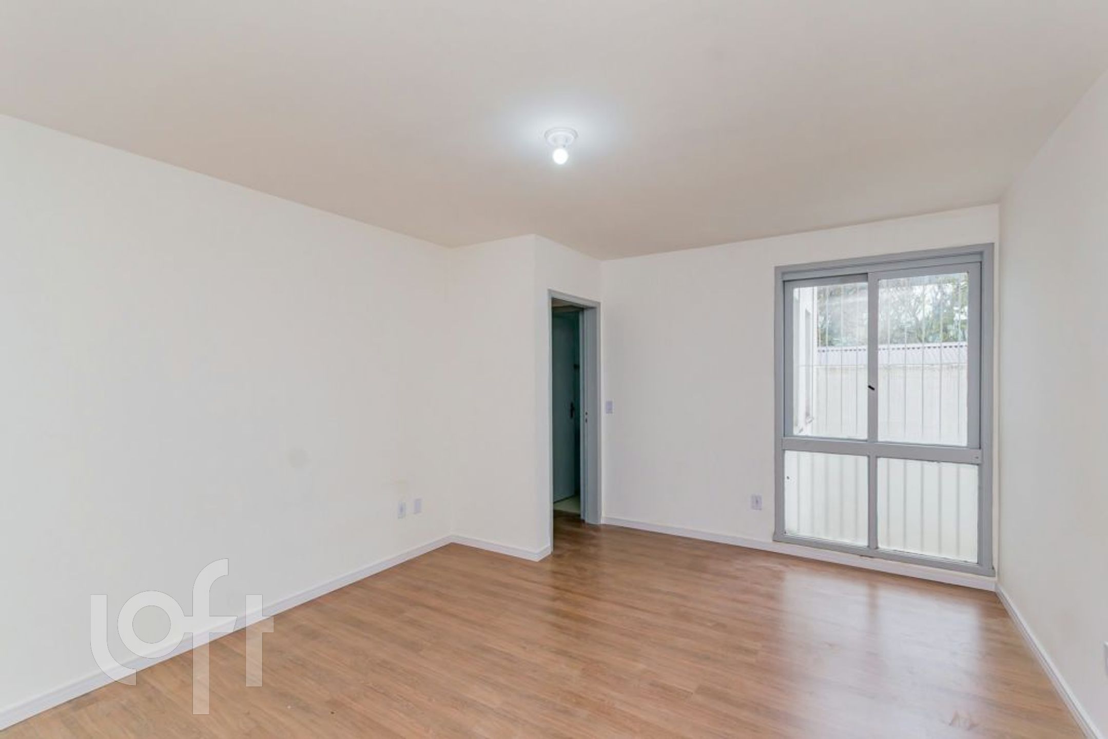 Apartamento com 84m², 3 dormitórios, 1 suíte, Floresta em Porto Alegre