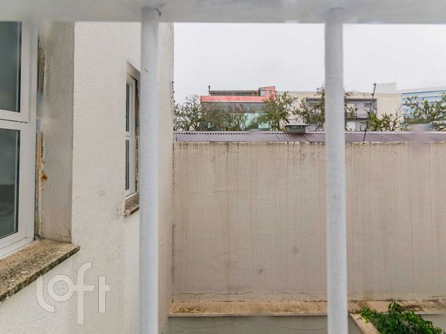 Apartamento com 84m², 3 dormitórios, 1 suíte, Floresta em Porto Alegre