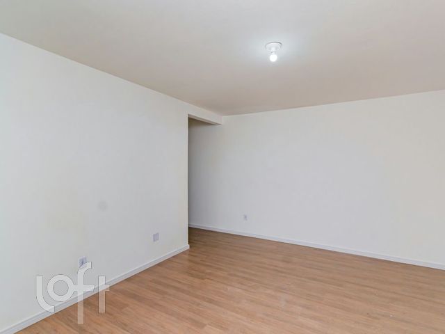 Apartamento com 84m², 3 dormitórios, 1 suíte, Floresta em Porto Alegre