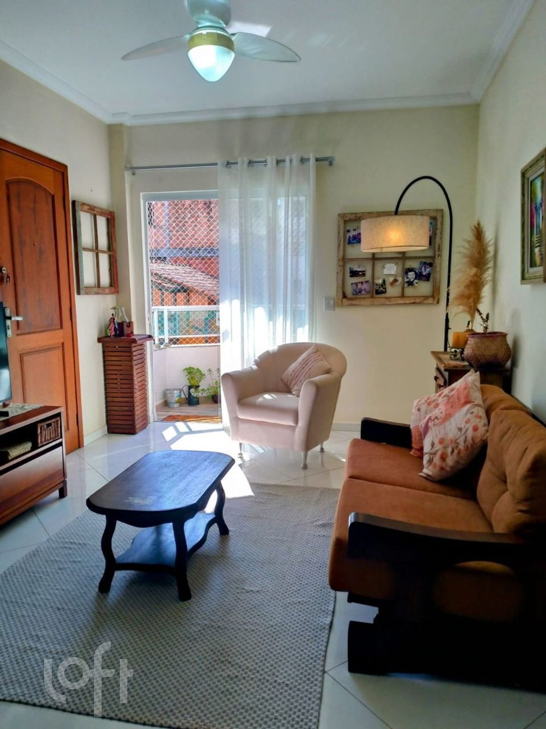 BROGNOLI VENDE - APARTAMENTO DE 2 DORMITÓRIOS, SENDO 1 SUÍTE - INGLESES NORTE - FLORIANÓPOLIS