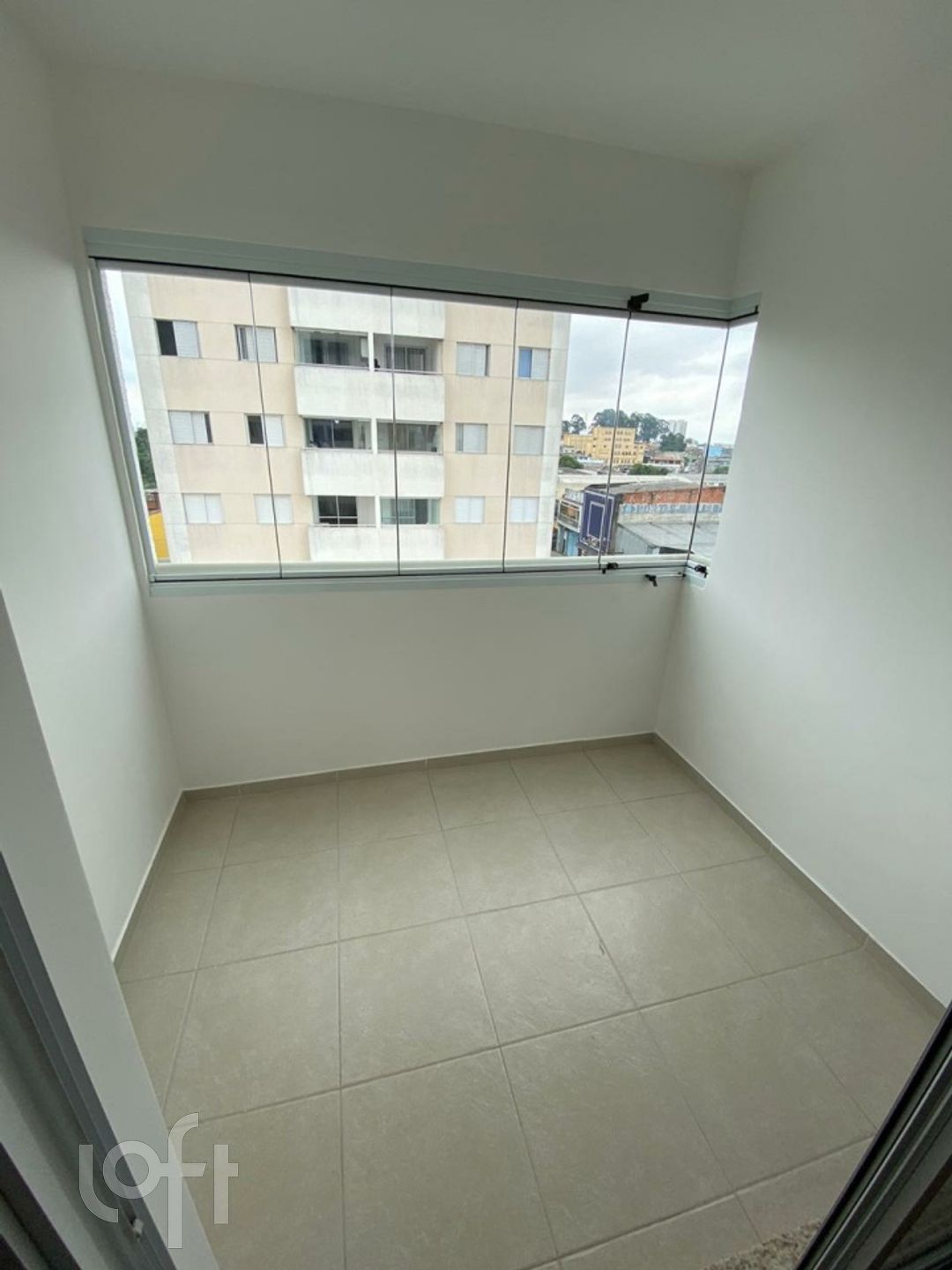 Apartamento à venda com 2 quartos, 56m² - Foto 3