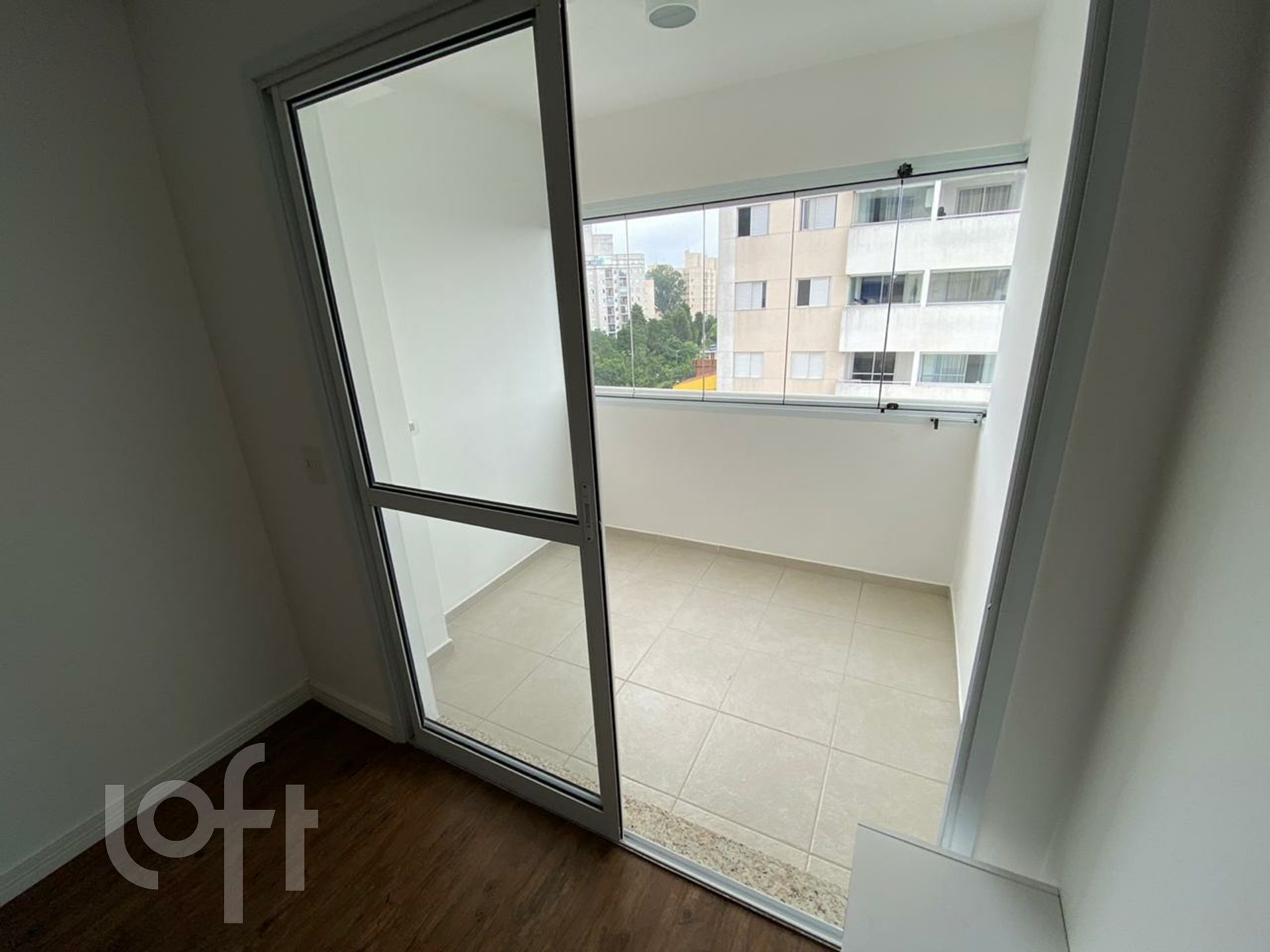 Apartamento à venda com 2 quartos, 56m² - Foto 4