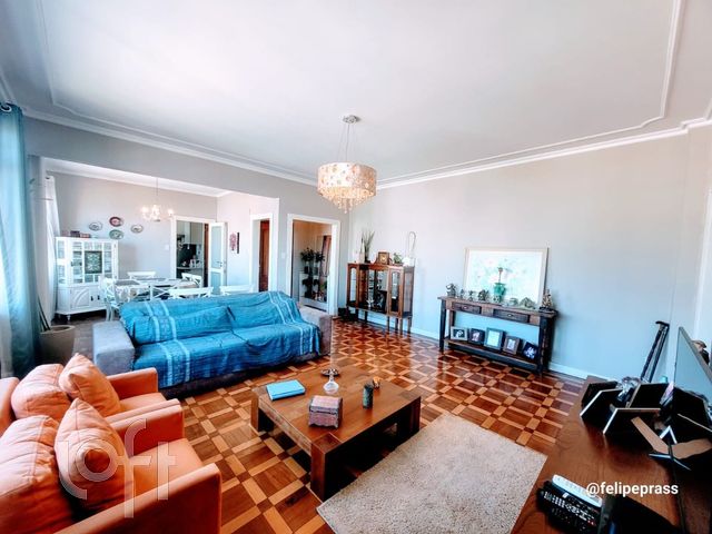 Apartamento com 122m², 3 dormitórios, Independência em Porto Alegre