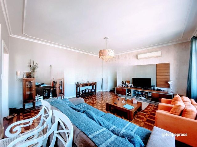 Apartamento com 122m², 3 dormitórios, Independência em Porto Alegre