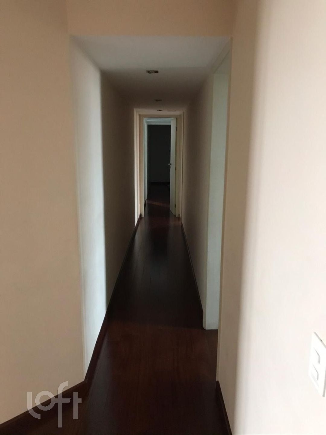 Apartamento à venda com 4 quartos, 200m² - Foto 11