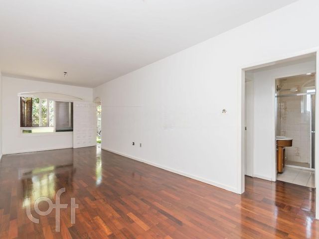 Casa com 130m², 3 dormitórios, 1 suíte, 10 vagas, São João em Porto Alegre