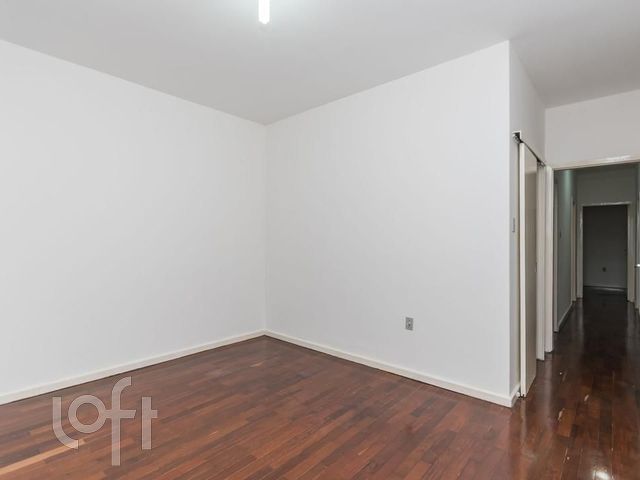 Casa com 130m², 3 dormitórios, 1 suíte, 10 vagas, São João em Porto Alegre