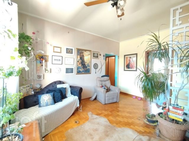 Apartamento com 85m², 2 dormitórios, 1 suíte, Menino Deus em Porto Alegre