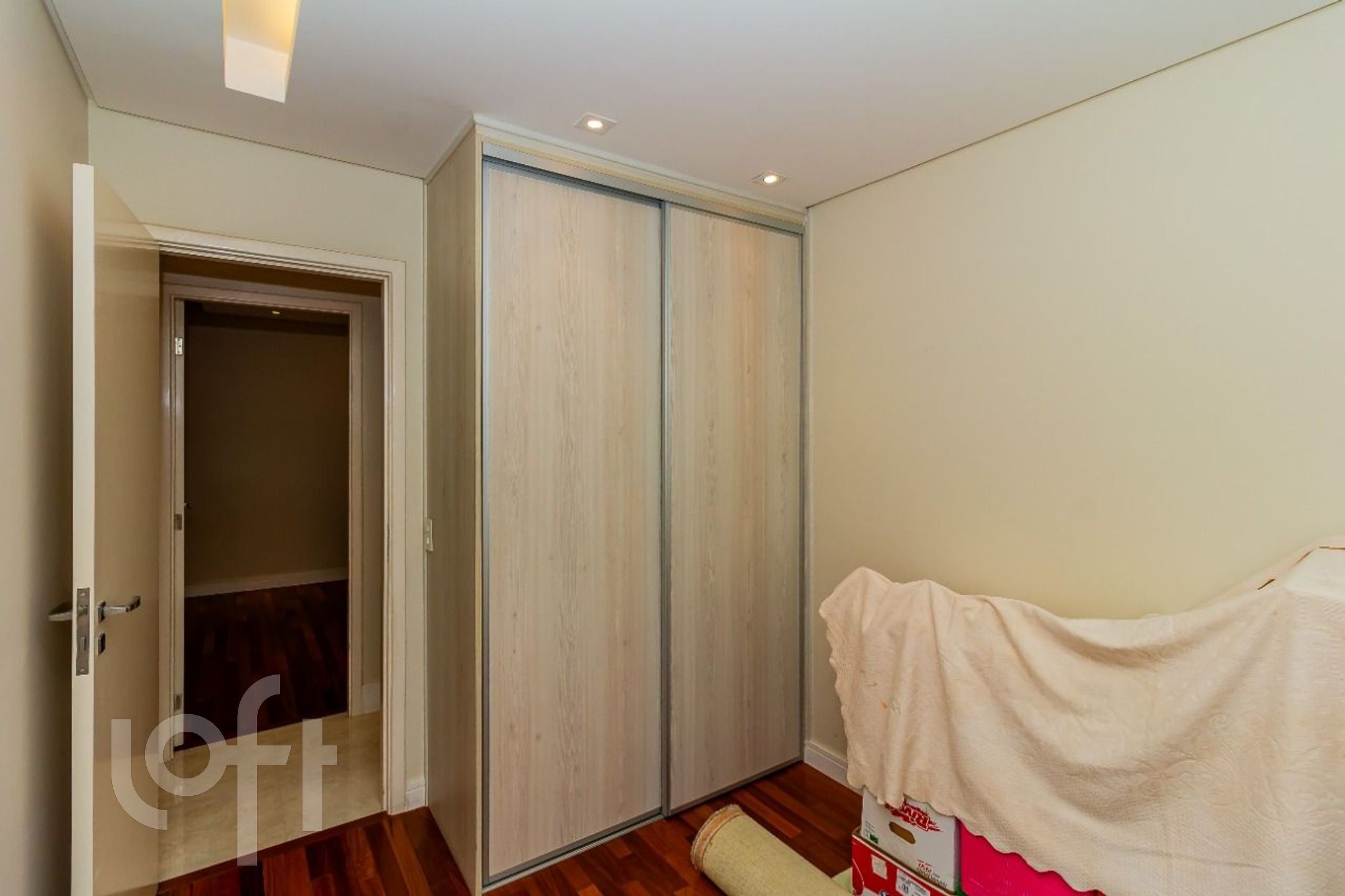 Apartamento à venda com 3 quartos, 86m² - Foto 17