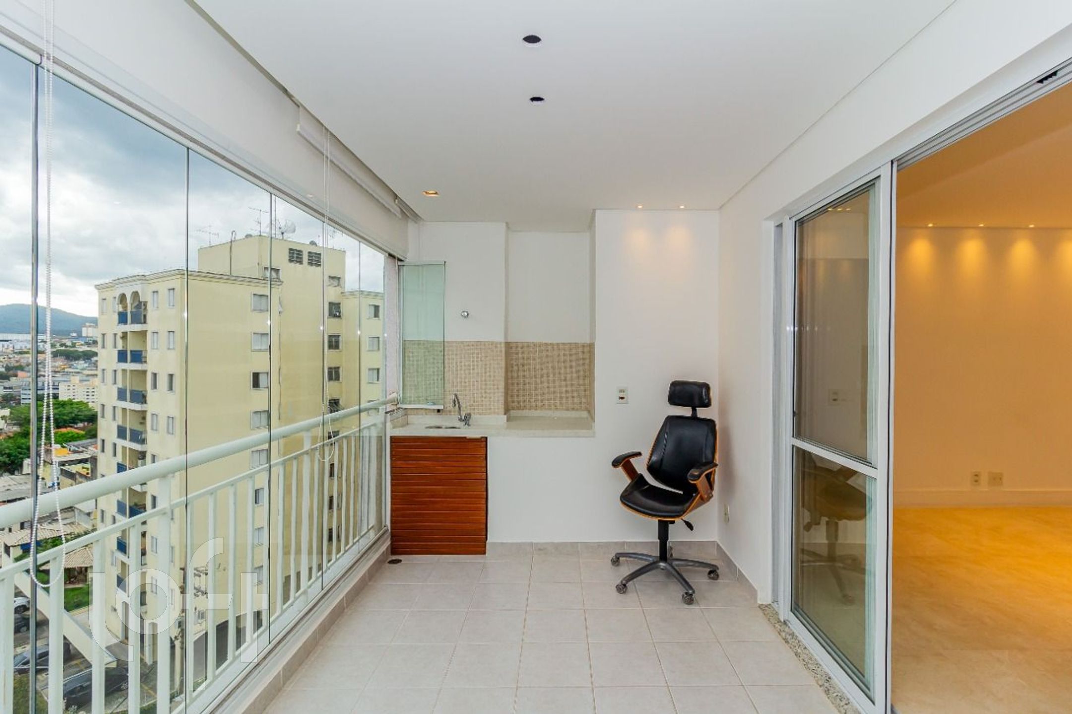 Apartamento à venda com 3 quartos, 86m² - Foto 6