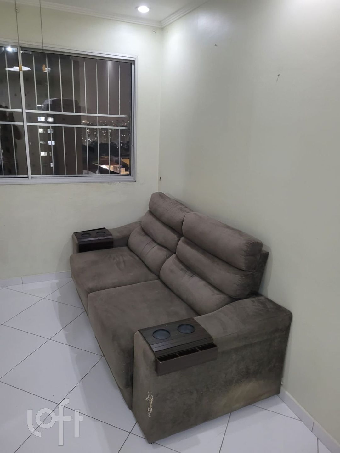 Apartamento à venda com 2 quartos, 200m² - Foto 1