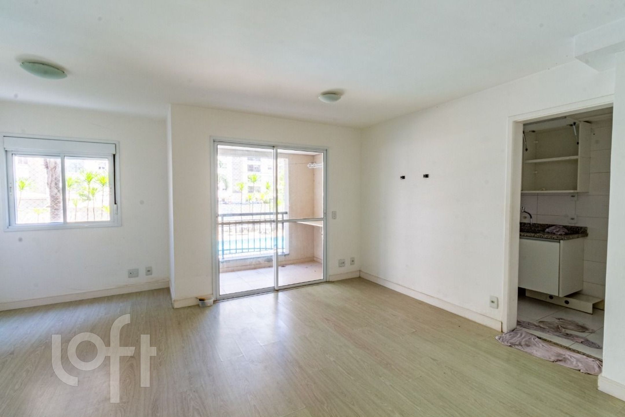 Apartamento à venda com 1 quarto, 64m² - Foto 2