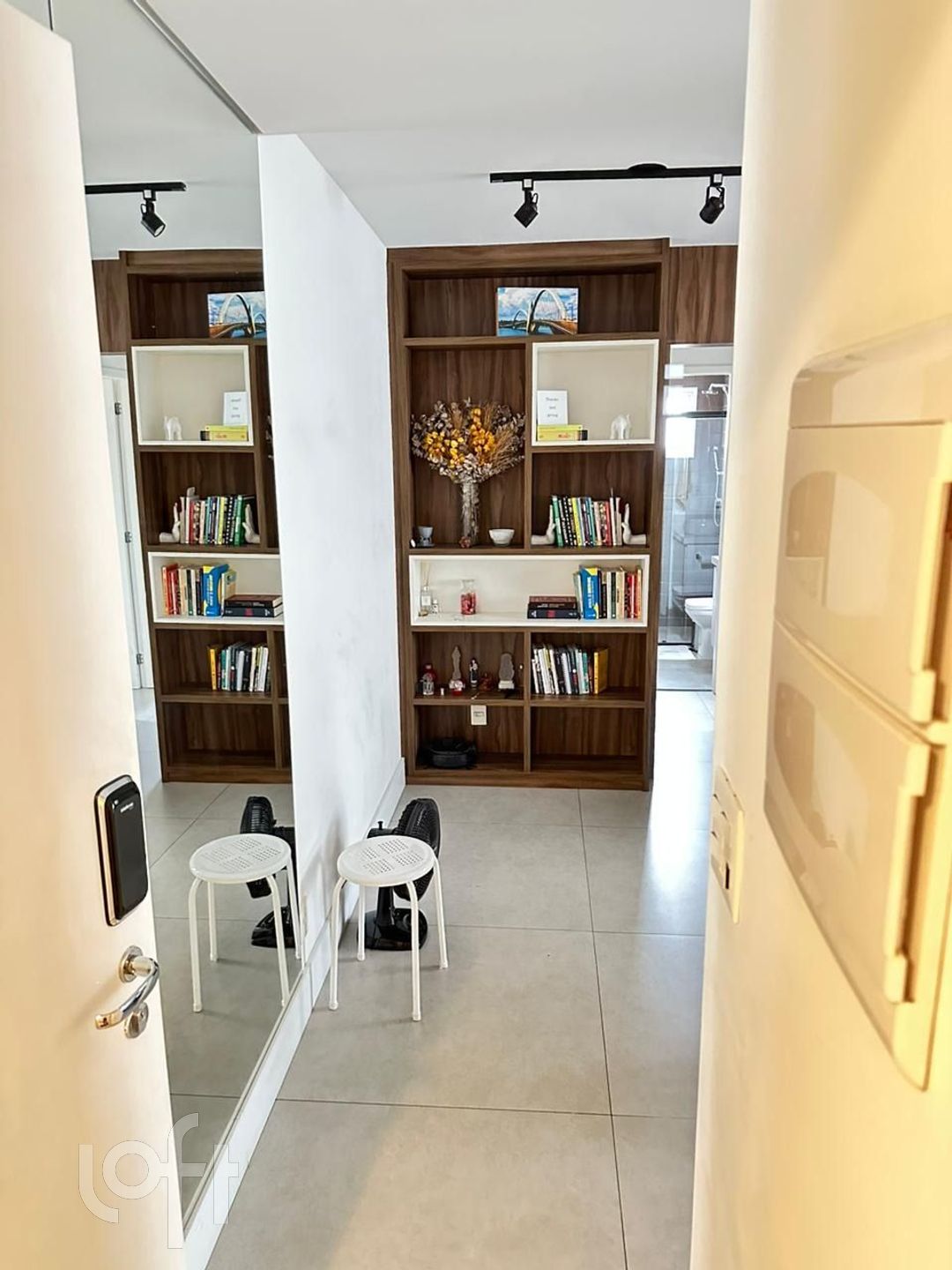 Apartamento à venda com 2 quartos, 60m² - Foto 7