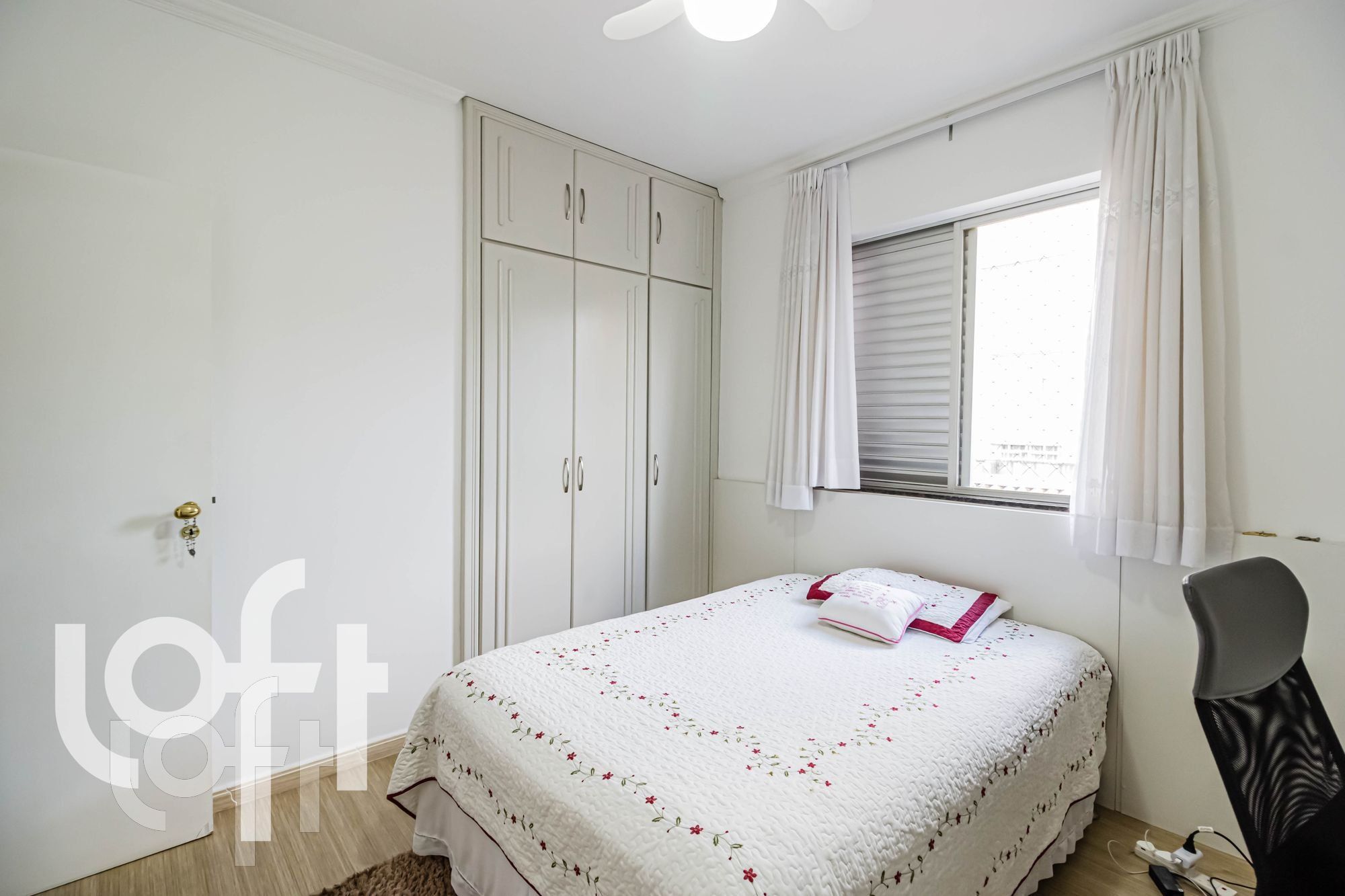 Apartamento à venda com 4 quartos, 240m² - Foto 6