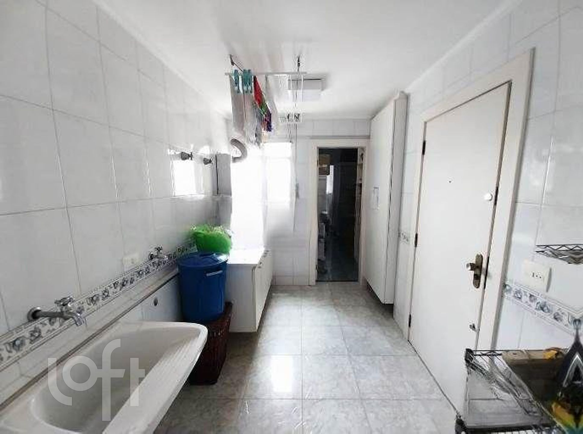 Apartamento à venda com 3 quartos, 142m² - Foto 13