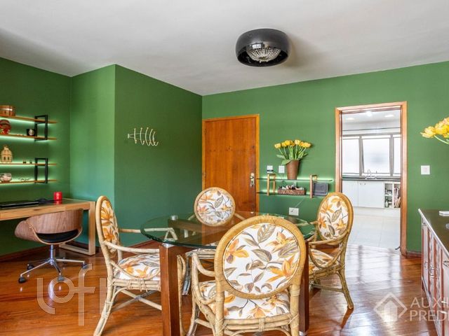 Apartamento com 90m², 2 dormitórios, 1 suíte, 1 vaga, Bela Vista em Porto Alegre