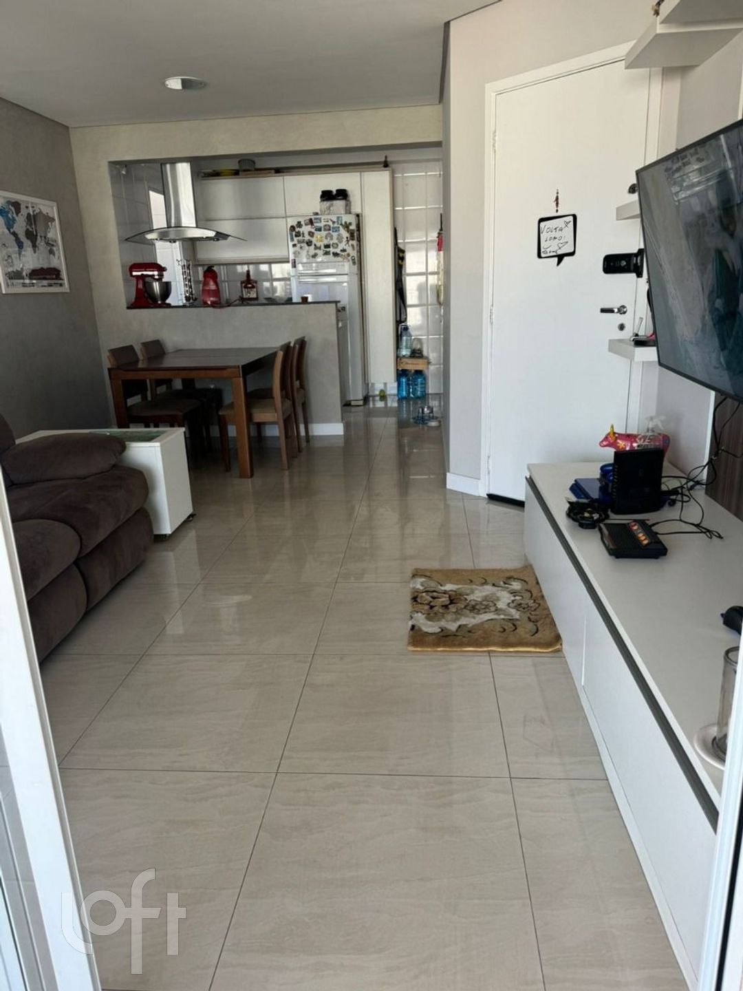 Apartamento à venda com 2 quartos, 79m² - Foto 2