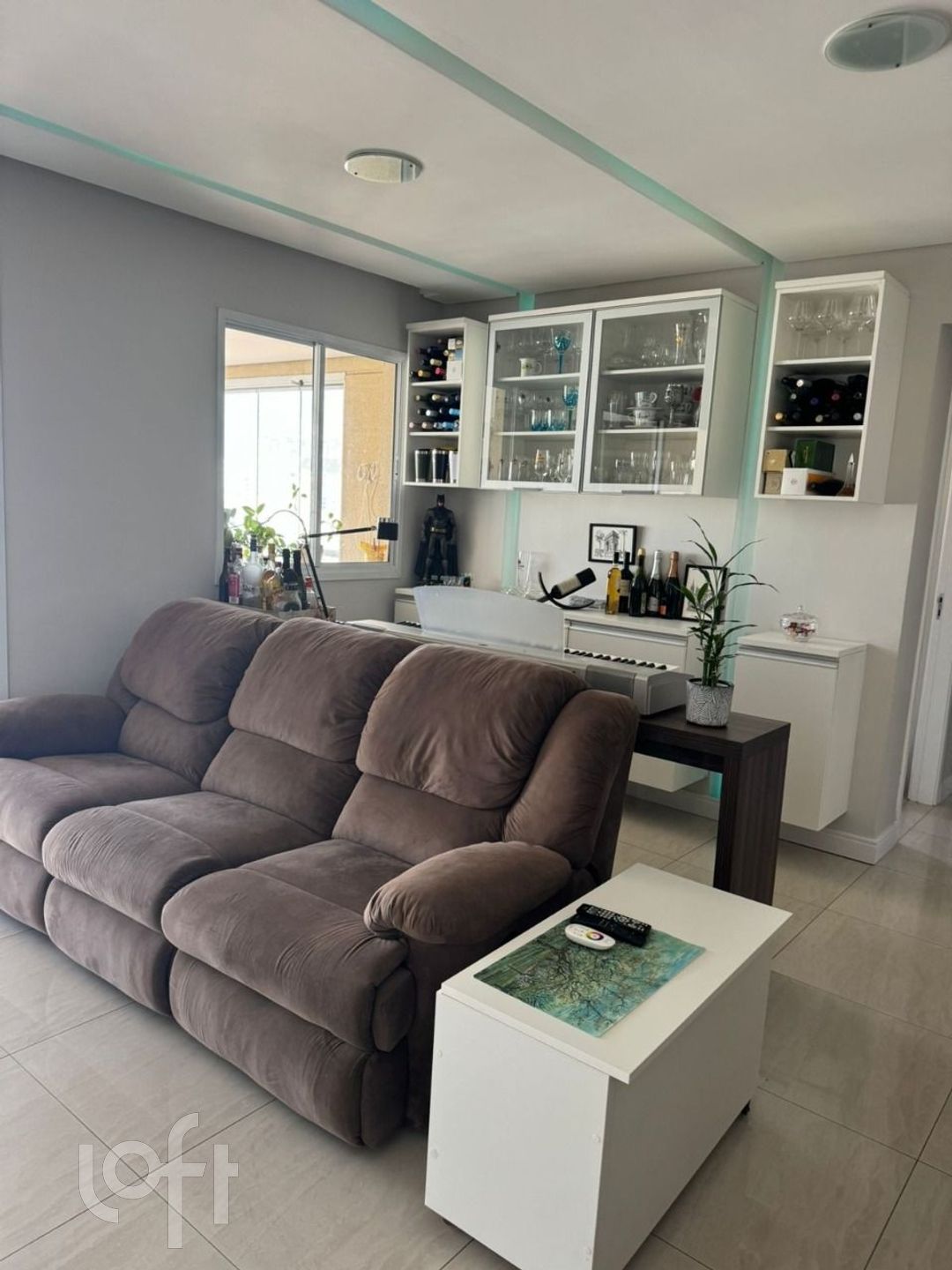 Apartamento à venda com 2 quartos, 79m² - Foto 3