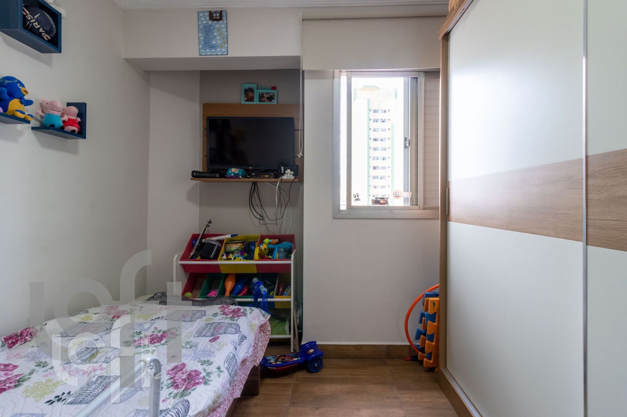 Apartamento à venda com 2 quartos, 60m² - Foto 2