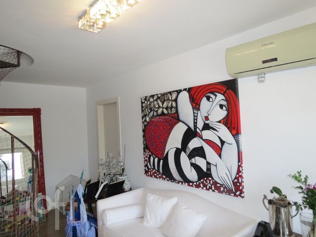 Apartamento com 120m², 1 dormitório, 1 suíte, 1 vaga, Rio Branco em Porto Alegre