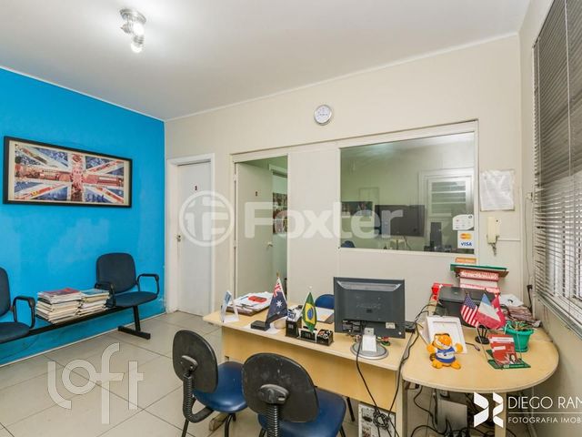Apartamento com 120m², 3 dormitórios, 1 vaga, Rio Branco em Porto Alegre