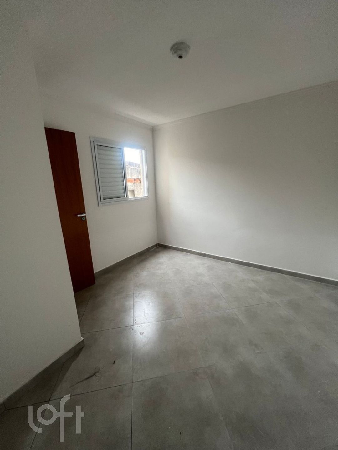 Apartamento à venda com 1 quarto, 33m² - Foto 2