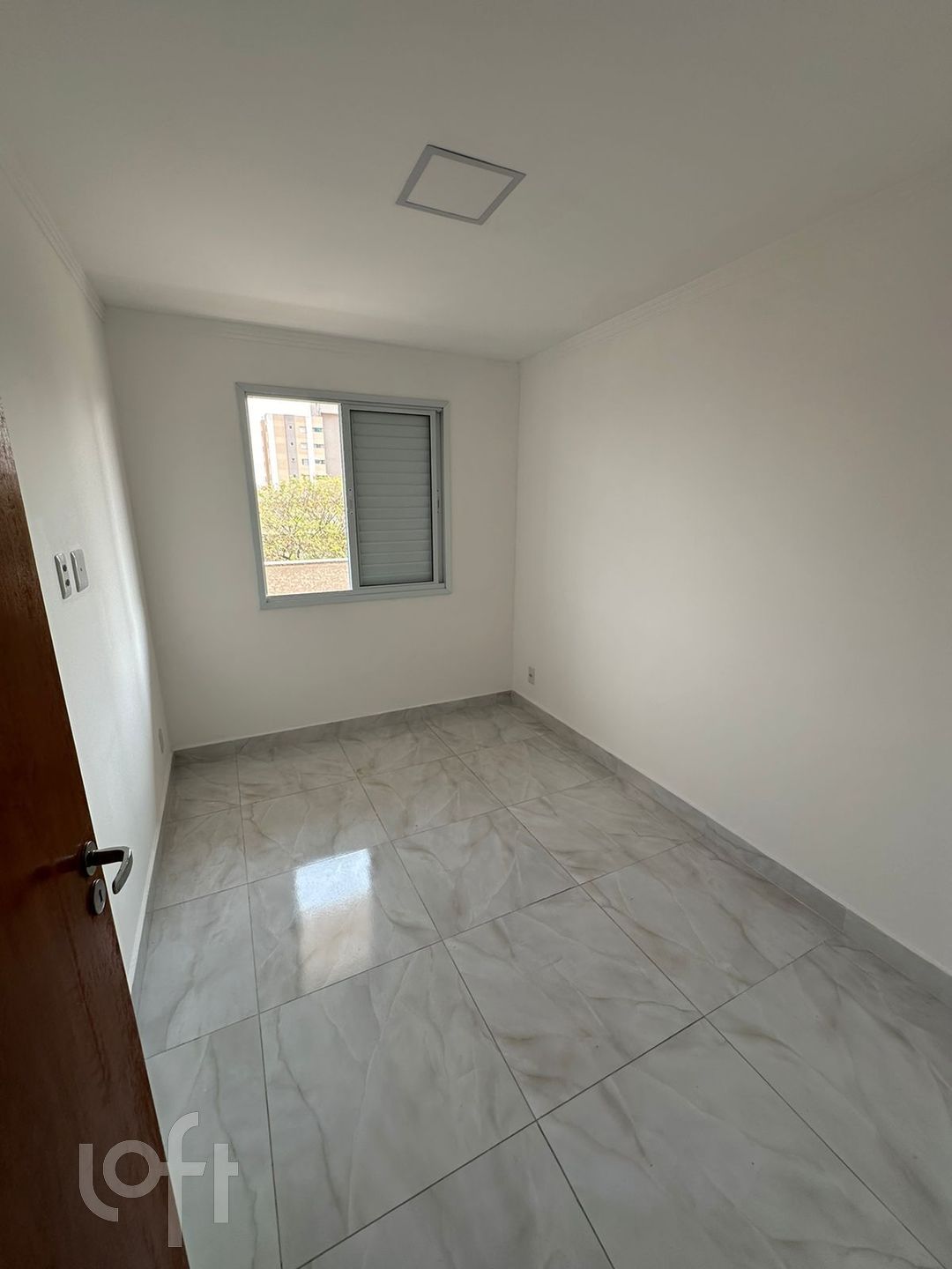 Apartamento à venda com 2 quartos, 56m² - Foto 4