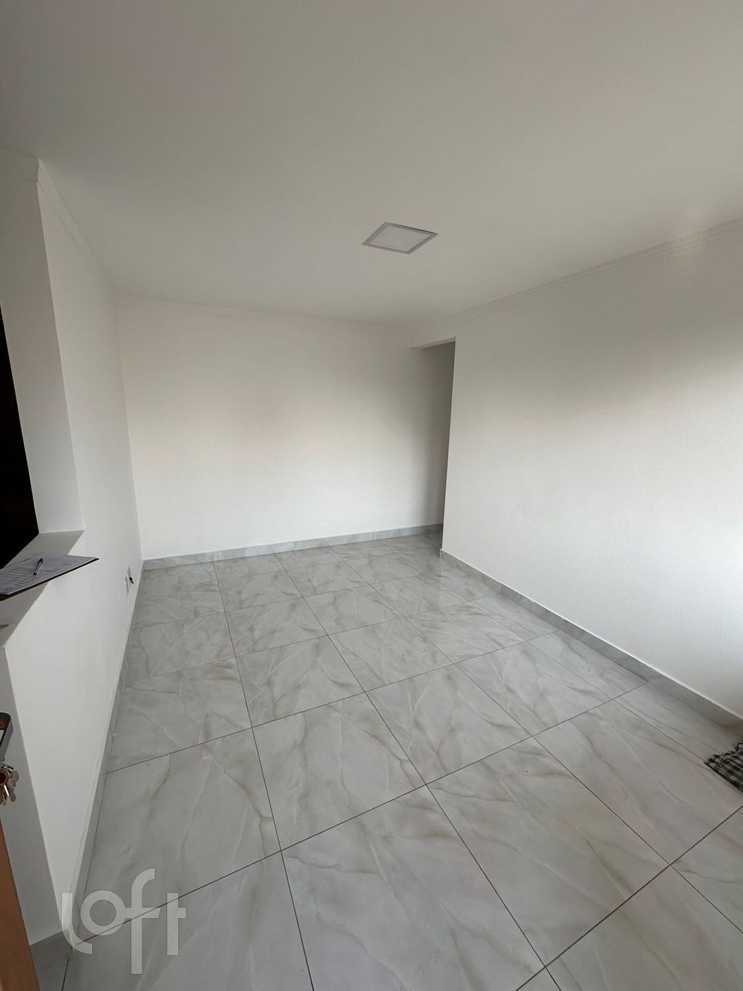 Apartamento à venda com 2 quartos, 56m² - Foto 2