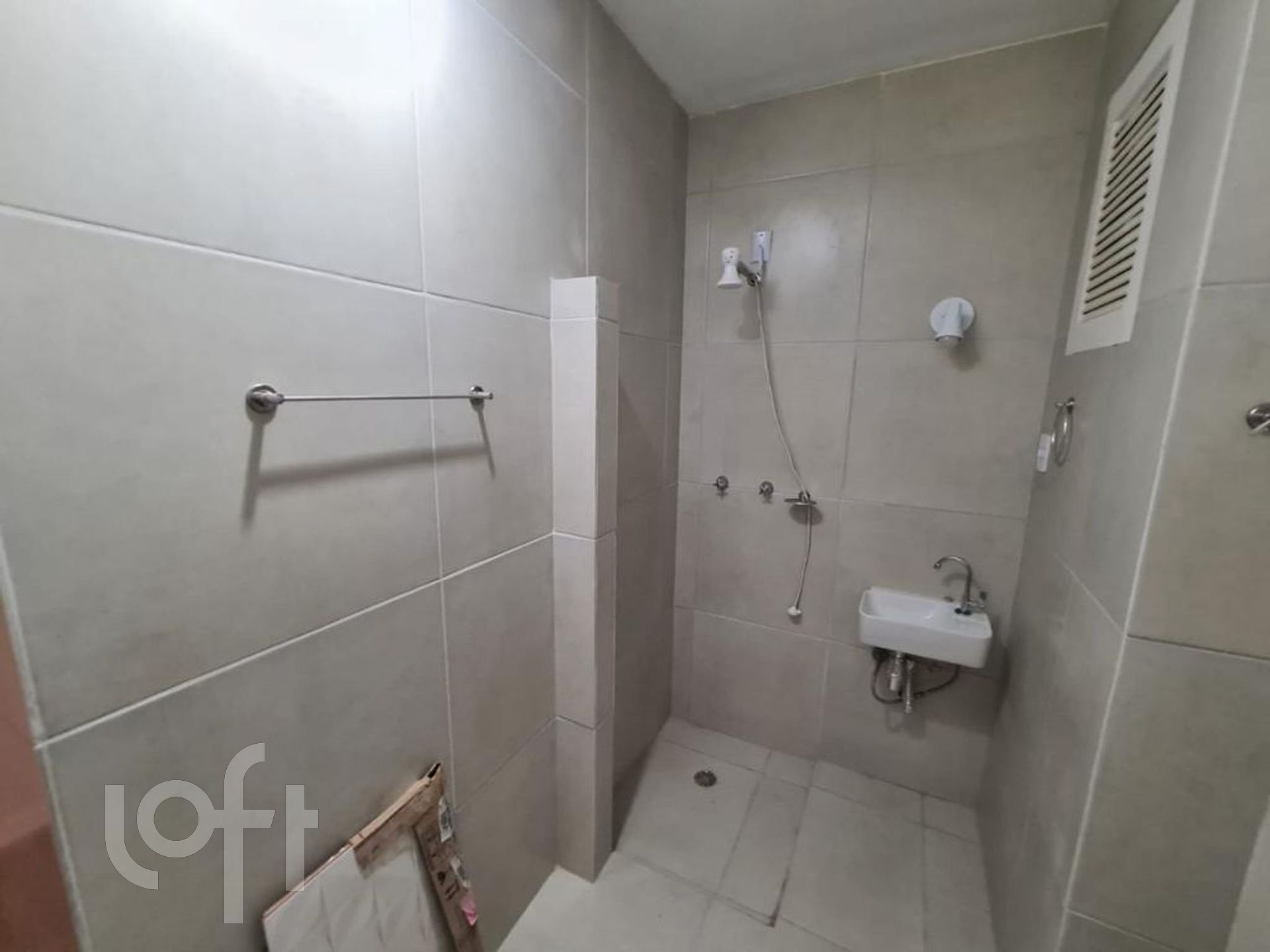 Apartamento à venda com 1 quarto, 28m² - Foto 7