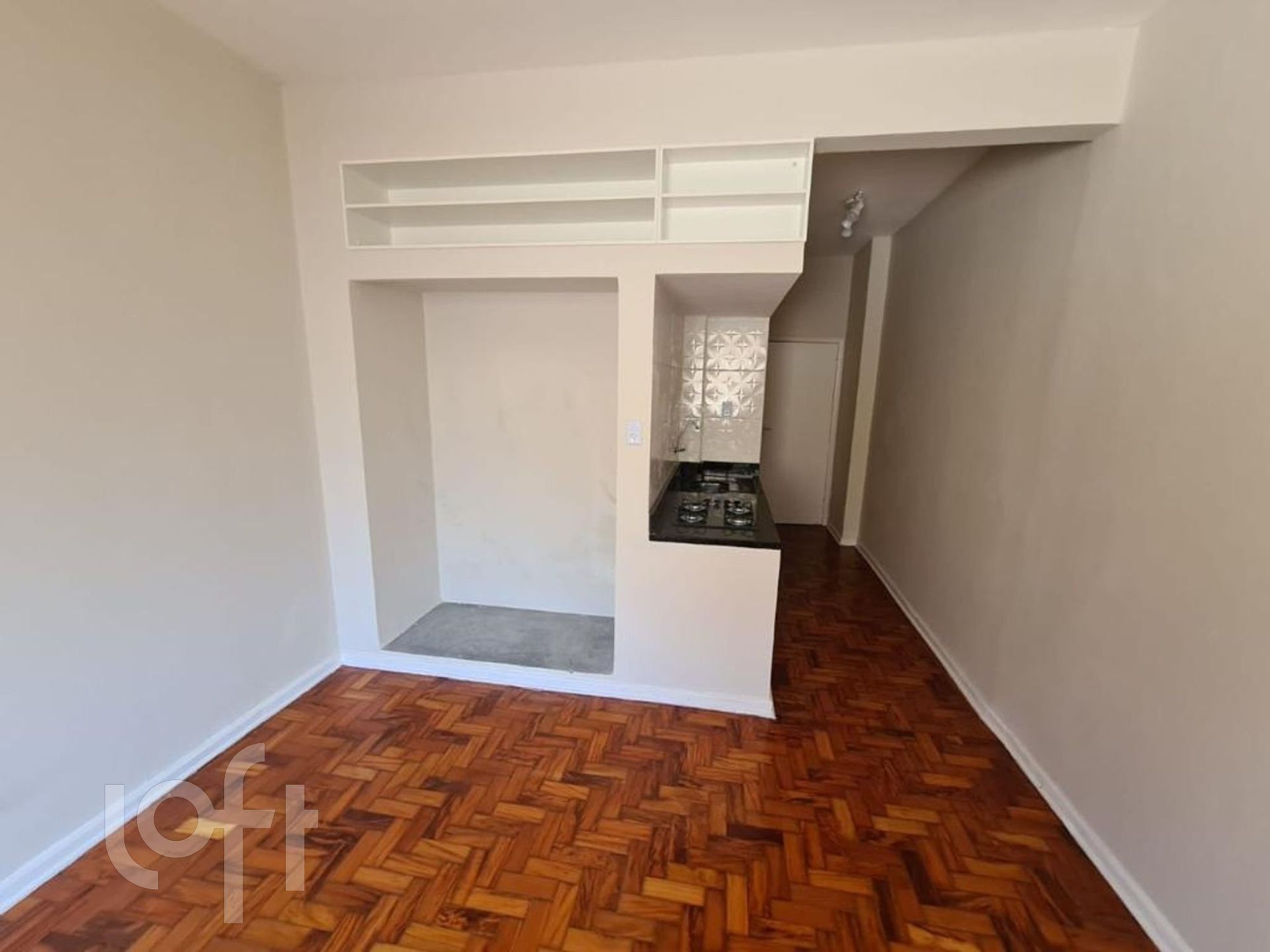 Apartamento à venda com 1 quarto, 28m² - Foto 1