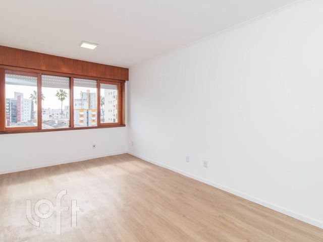 Apartamento com 74m², 2 dormitórios, 1 vaga, Menino Deus em Porto Alegre