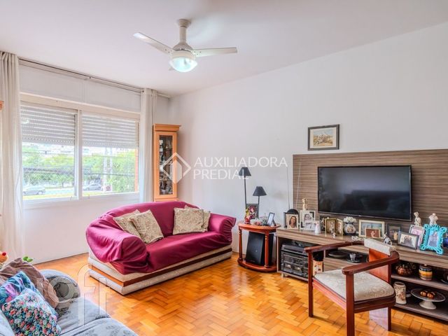 Apartamento com 114m², 3 dormitórios, 1 suíte, Santana em Porto Alegre