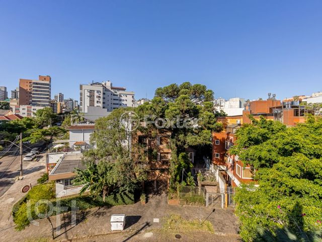 Apartamento com 203m², 3 dormitórios, 1 suíte, 2 vagas, Petrópolis em Porto Alegre