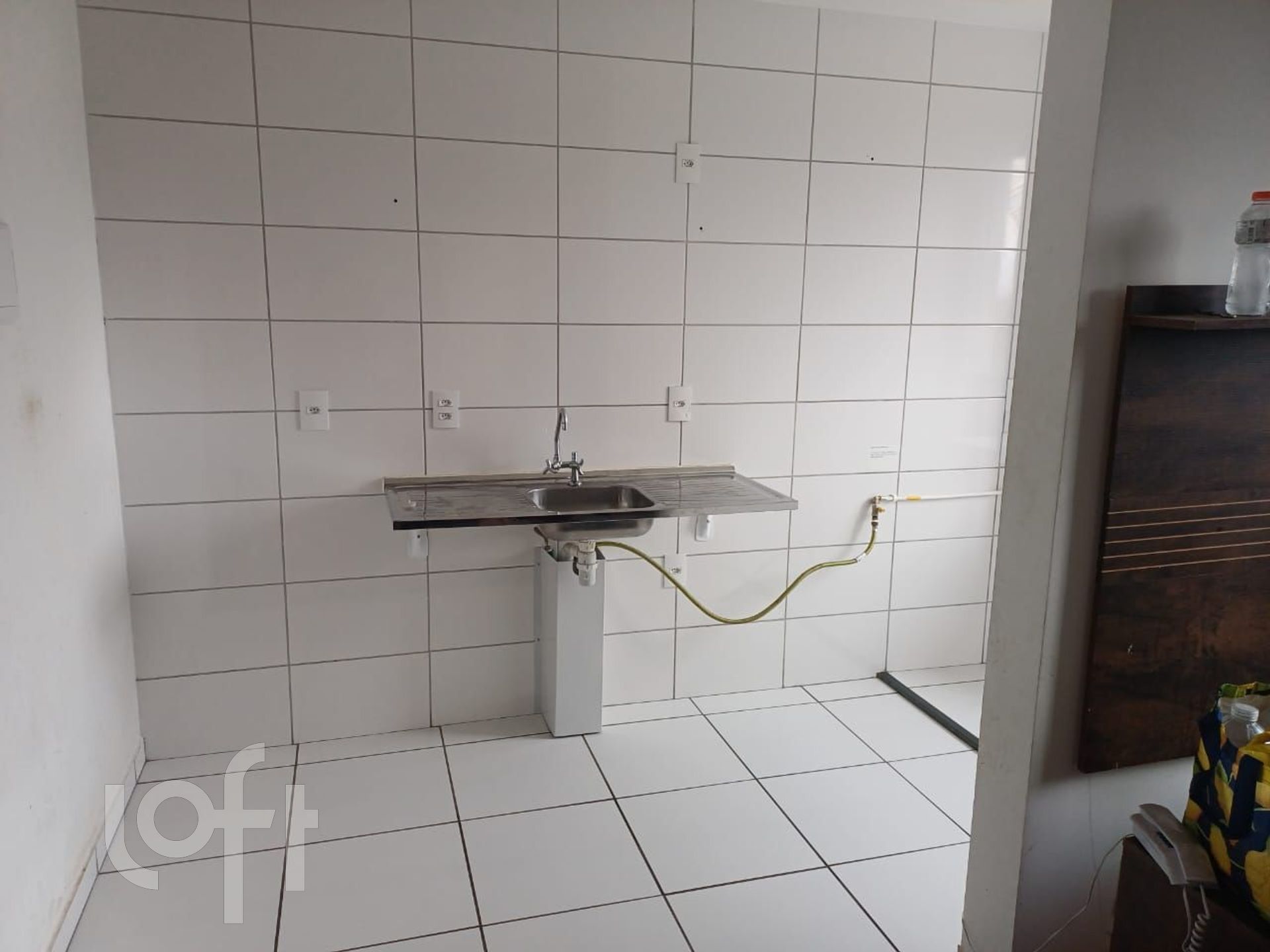 Apartamento à venda com 2 quartos, 39m² - Foto 2