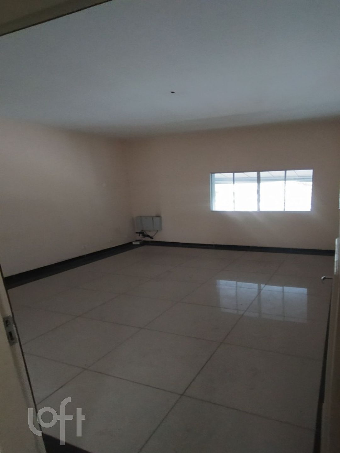 Casa à venda com 3 quartos, 203m² - Foto 1