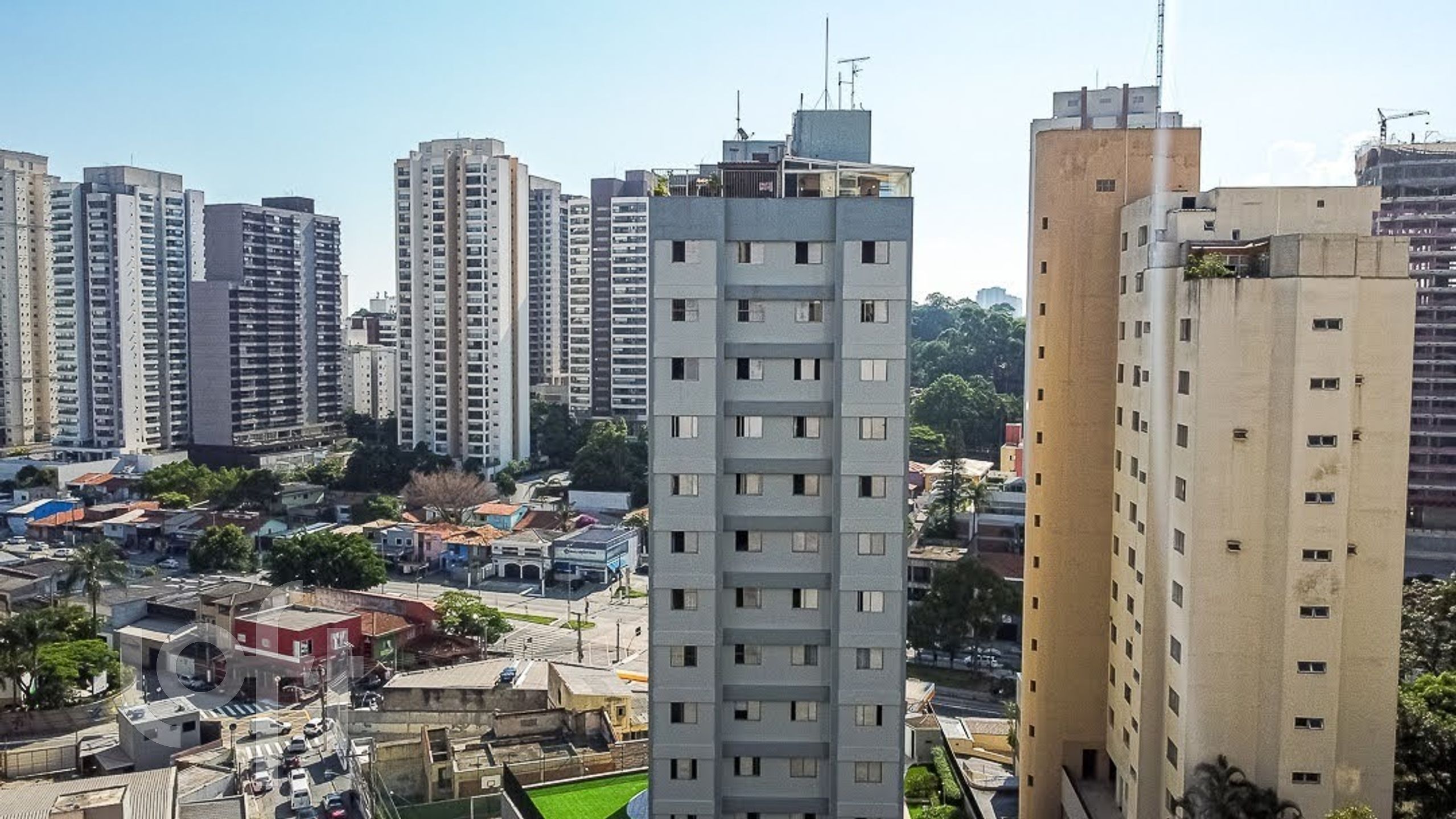 Apartamento à venda com 3 quartos, 140m² - Foto 8